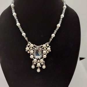 Glass bead necklace with ornate glass bead pendant